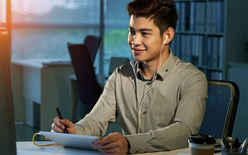 đồ phong thủy để bàn làm việc