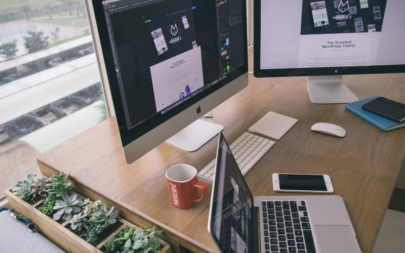 Phong thủy bàn làm việc